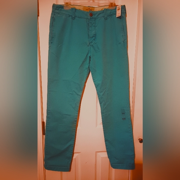 Men's Hollister Chino pants - Picture 1 of 5
